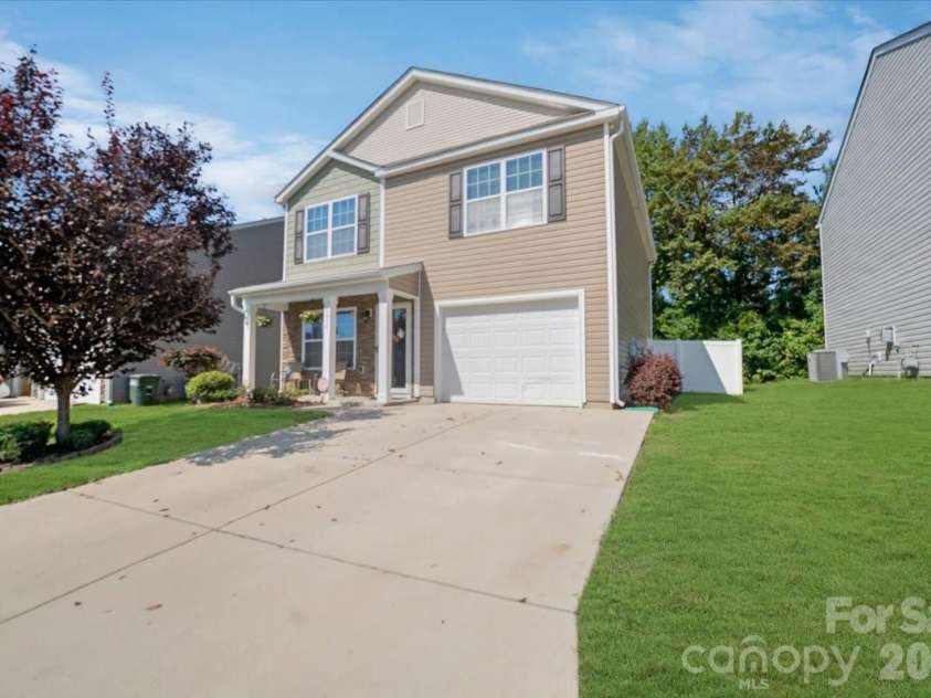 1057 Bolivia Drive, Gastonia, NC 28054.  MLS# CAR4420557, YatesRealty ID 48242. 