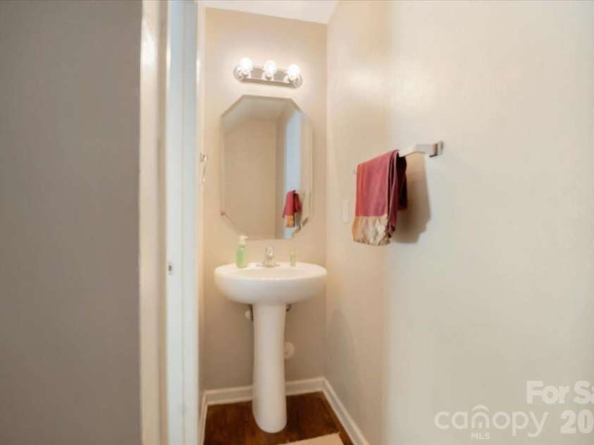 1057 Bolivia Drive, Gastonia, NC 28054.  MLS# CAR4420557, YatesRealty ID 48242. 