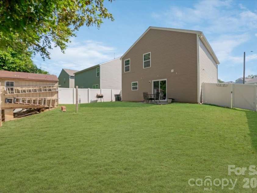 1057 Bolivia Drive, Gastonia, NC 28054.  MLS# CAR4420557, YatesRealty ID 48242. 