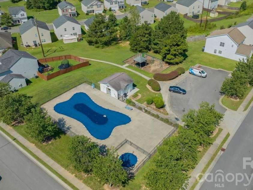 1057 Bolivia Drive, Gastonia, NC 28054.  MLS# CAR4420557, YatesRealty ID 48242. 