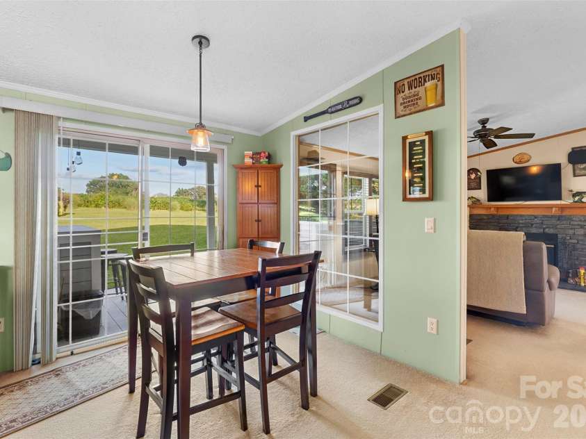 949 Riverview Road Extension, Lexington, NC 27292.  MLS# CAR4420681, YatesRealty ID 48243. 