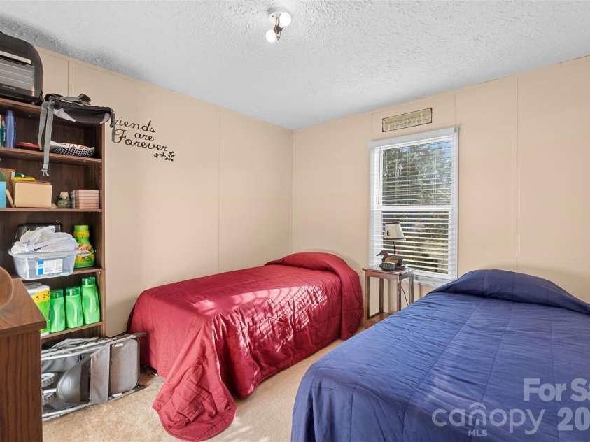 949 Riverview Road Extension, Lexington, NC 27292.  MLS# CAR4420681, YatesRealty ID 48243. 