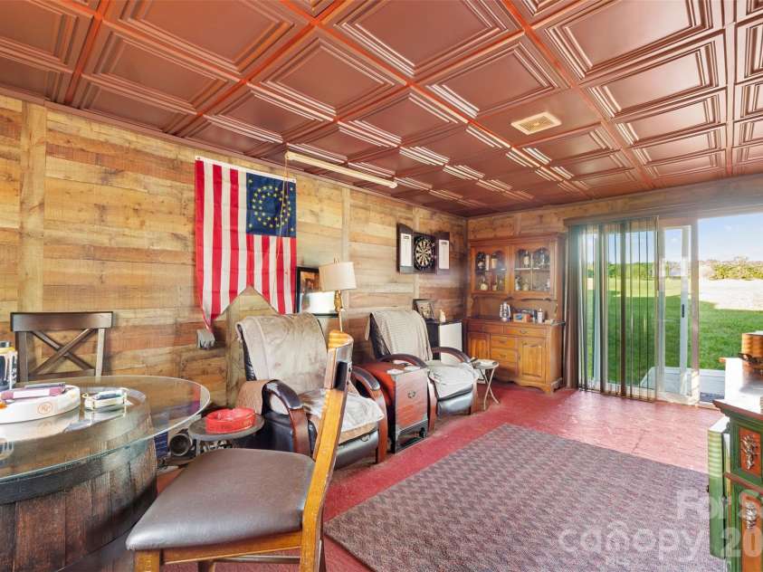 949 Riverview Road Extension, Lexington, NC 27292.  MLS# CAR4420681, YatesRealty ID 48243. 