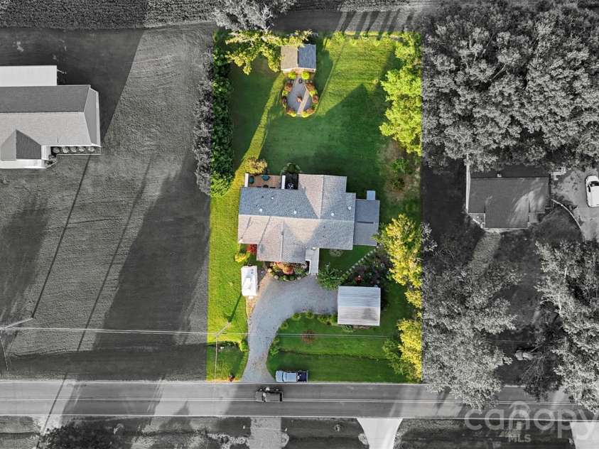 949 Riverview Road Extension, Lexington, NC 27292.  MLS# CAR4420681, YatesRealty ID 48243. 