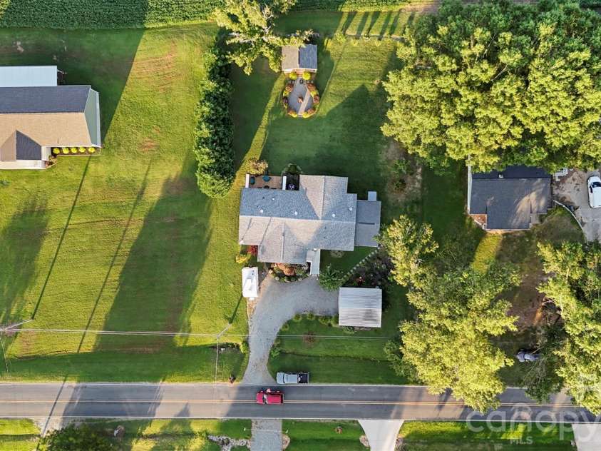 949 Riverview Road Extension, Lexington, NC 27292.  MLS# CAR4420681, YatesRealty ID 48243. 