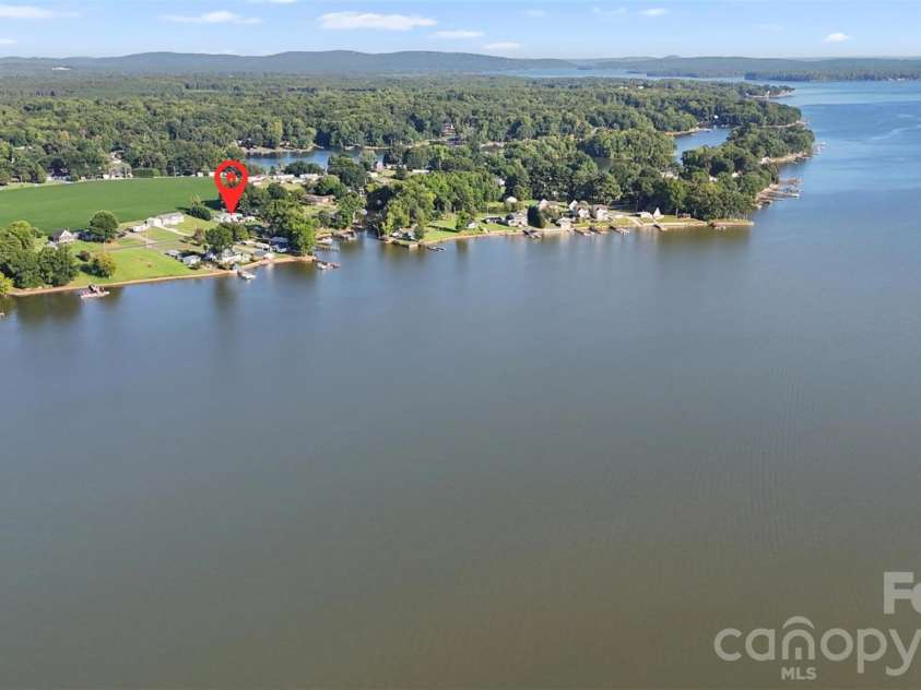 949 Riverview Road Extension, Lexington, NC 27292.  MLS# CAR4420681, YatesRealty ID 48243. 