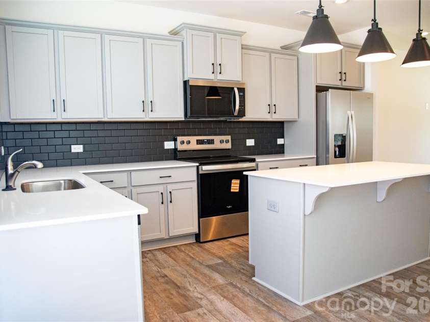 3106 Elemare Street, Charlotte, NC 28208.  MLS# CAR4420679, YatesRealty ID 48244. 