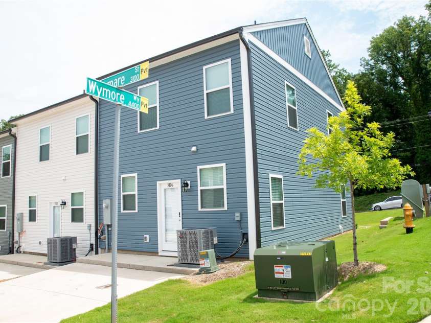 3106 Elemare Street, Charlotte, NC 28208.  MLS# CAR4420679, YatesRealty ID 48244. 