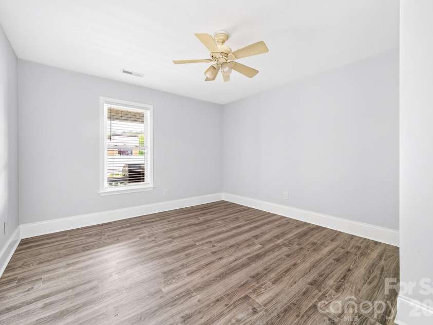 116 Brewer Lane, Mooresville, NC 28115.  MLS# CAR4413014, YatesRealty ID 48246. 