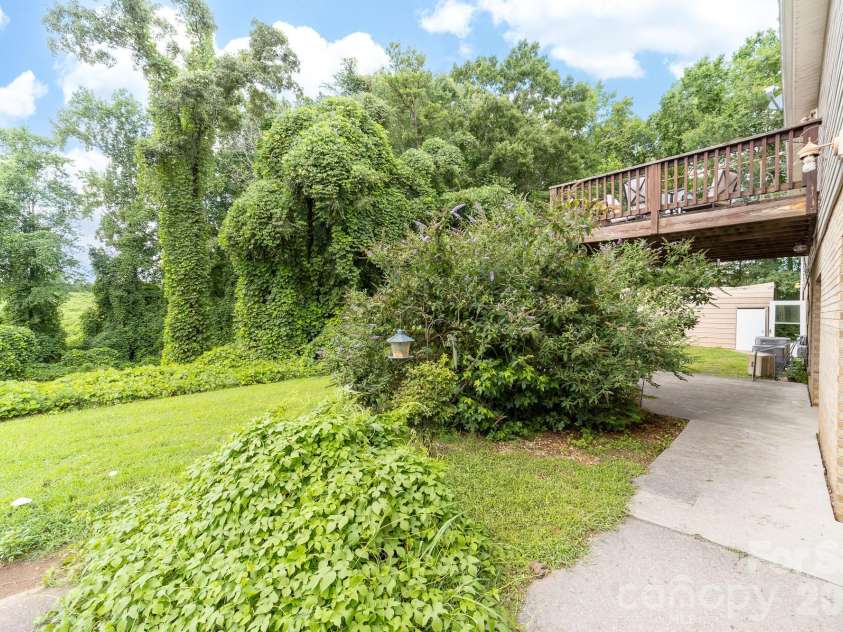 116 Brewer Lane, Mooresville, NC 28115.  MLS# CAR4413014, YatesRealty ID 48246. 
