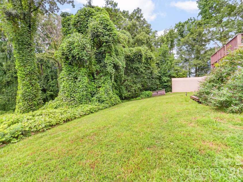 116 Brewer Lane, Mooresville, NC 28115.  MLS# CAR4413014, YatesRealty ID 48246. 