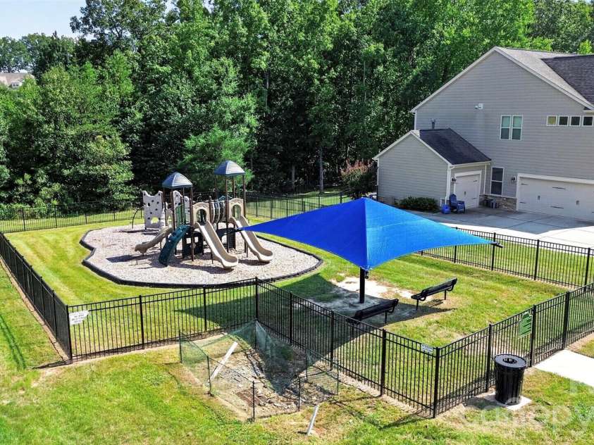 5112 Forest Knoll Court, Indian Trail, NC 28079.  MLS# CAR4419662, YatesRealty ID 48248. 