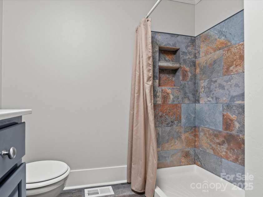 149 Crescent Drive, Chesterfield, SC 29709.  MLS# CAR4233755, YatesRealty ID 4825. 