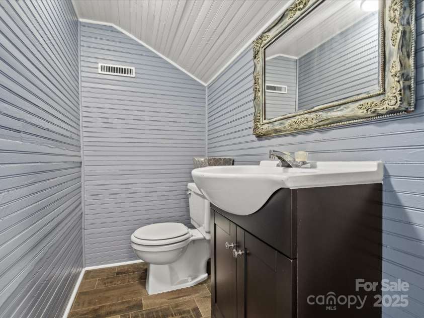 149 Crescent Drive, Chesterfield, SC 29709.  MLS# CAR4233755, YatesRealty ID 4825. 