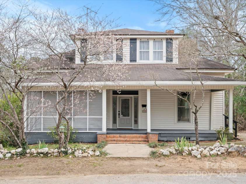 149 Crescent Drive, Chesterfield, SC 29709.  MLS# CAR4233755, YatesRealty ID 4825. 