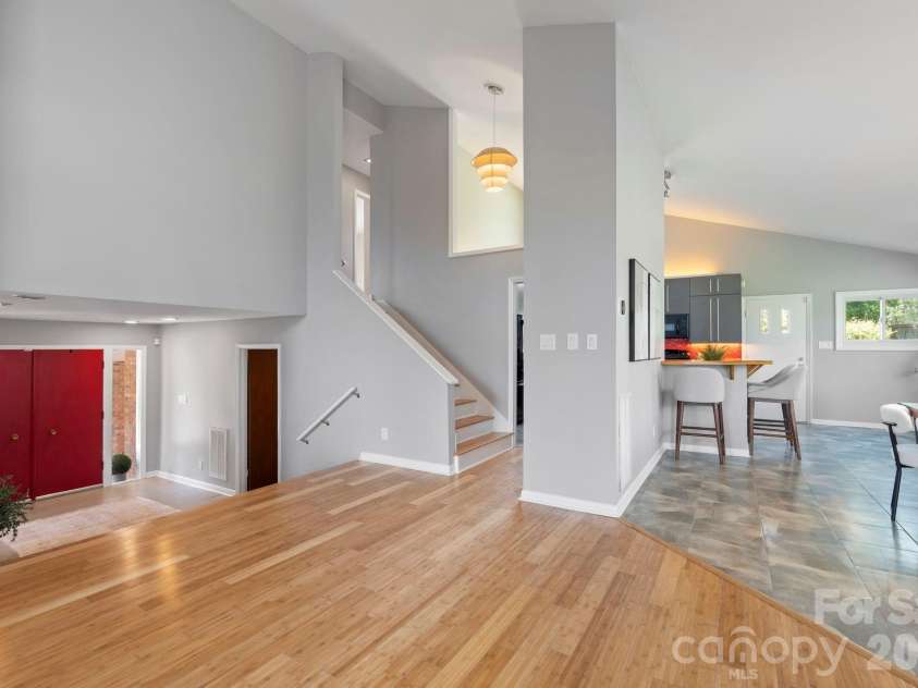 5313 Montevista Drive, Greensboro, NC 27407.  MLS# CAR4359423, YatesRealty ID 4825. 