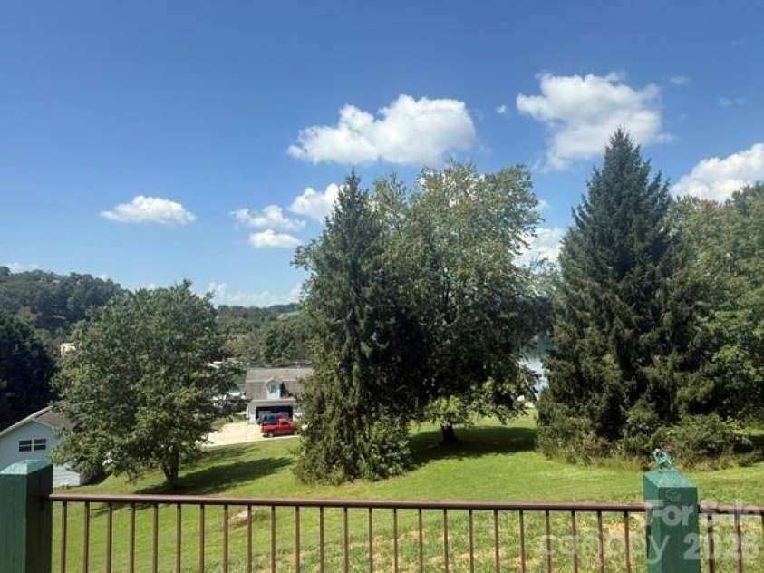 124 Woodard Lane, Hayesville, NC 28904.  MLS# CAR4420698, YatesRealty ID 48253. 