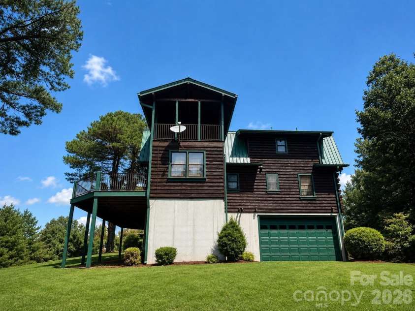 124 Woodard Lane, Hayesville, NC 28904.  MLS# CAR4420698, YatesRealty ID 48253. 