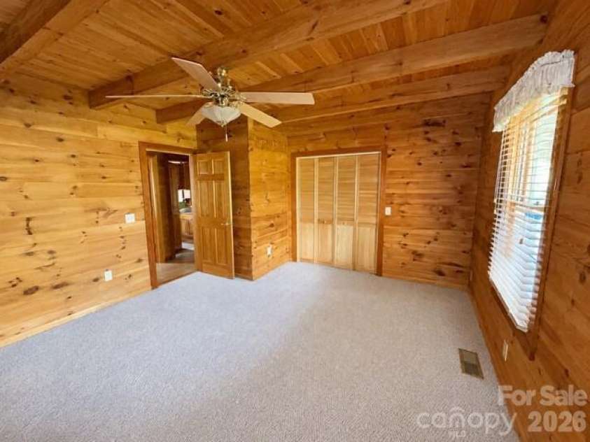 124 Woodard Lane, Hayesville, NC 28904.  MLS# CAR4420698, YatesRealty ID 48253. 
