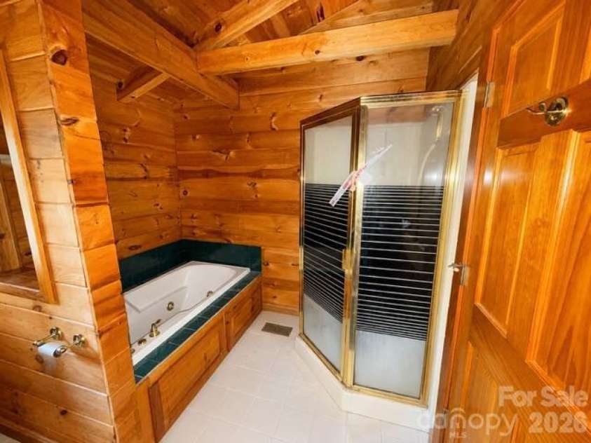 124 Woodard Lane, Hayesville, NC 28904.  MLS# CAR4420698, YatesRealty ID 48253. 