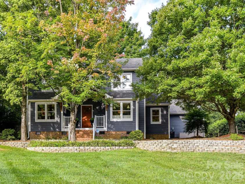 4514 Pendock Court, Charlotte, NC 28226.  MLS# CAR4420629, YatesRealty ID 48254. 