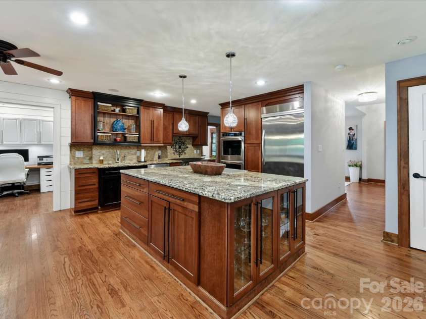 4514 Pendock Court, Charlotte, NC 28226.  MLS# CAR4420629, YatesRealty ID 48254. 