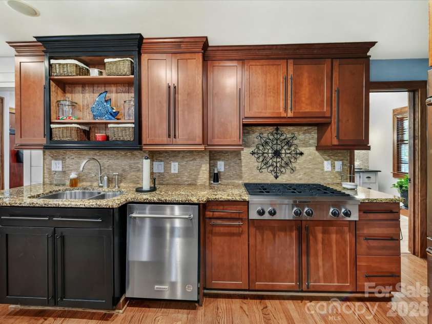 4514 Pendock Court, Charlotte, NC 28226.  MLS# CAR4420629, YatesRealty ID 48254. 