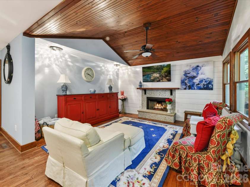 4514 Pendock Court, Charlotte, NC 28226.  MLS# CAR4420629, YatesRealty ID 48254. 
