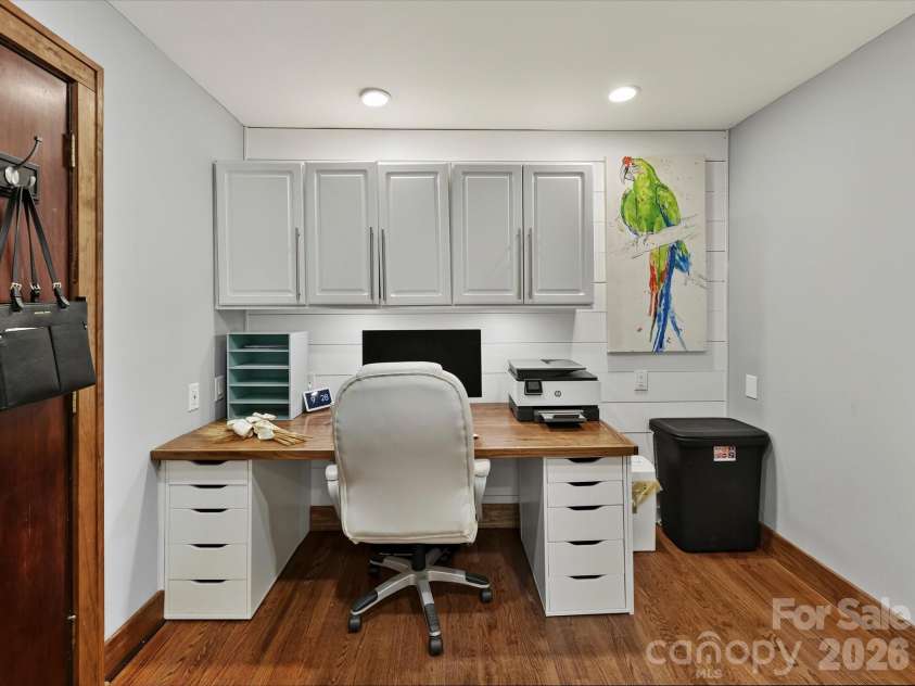 4514 Pendock Court, Charlotte, NC 28226.  MLS# CAR4420629, YatesRealty ID 48254. 