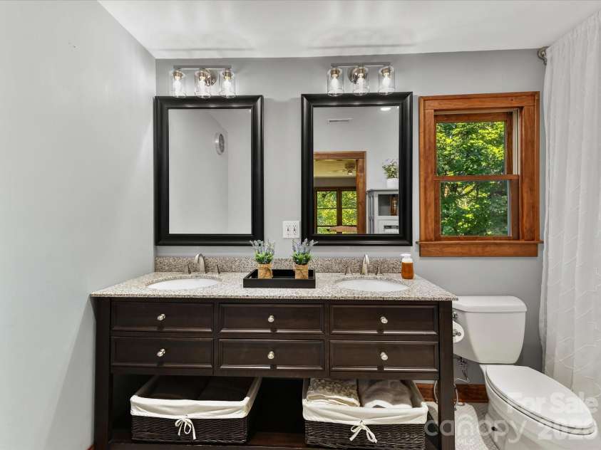 4514 Pendock Court, Charlotte, NC 28226.  MLS# CAR4420629, YatesRealty ID 48254. 