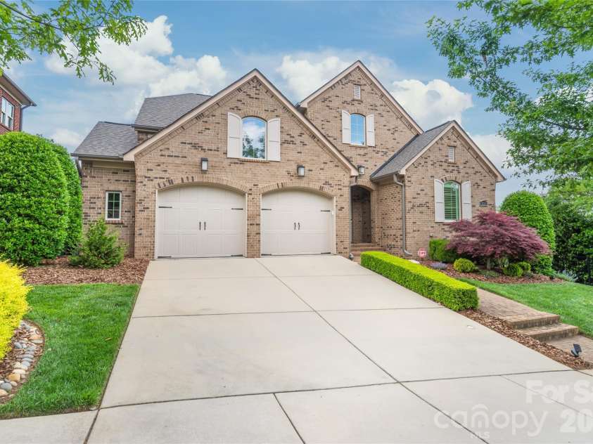 9223 Robbins Preserve Road, Cornelius, NC 28031.  MLS# CAR4414938, YatesRealty ID 48257. 