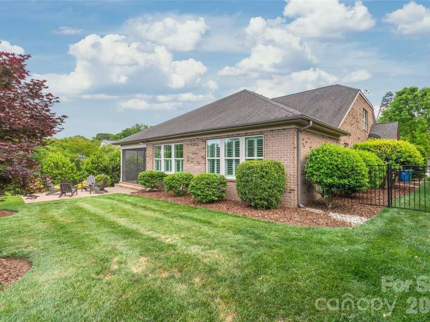 9223 Robbins Preserve Road, Cornelius, NC 28031.  MLS# CAR4414938, YatesRealty ID 48257. 
