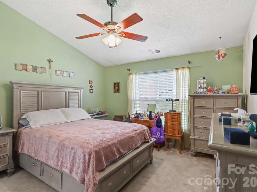 1068 Chapel Creek Road, Concord, NC 28025.  MLS# CAR4416719, YatesRealty ID 48259. 