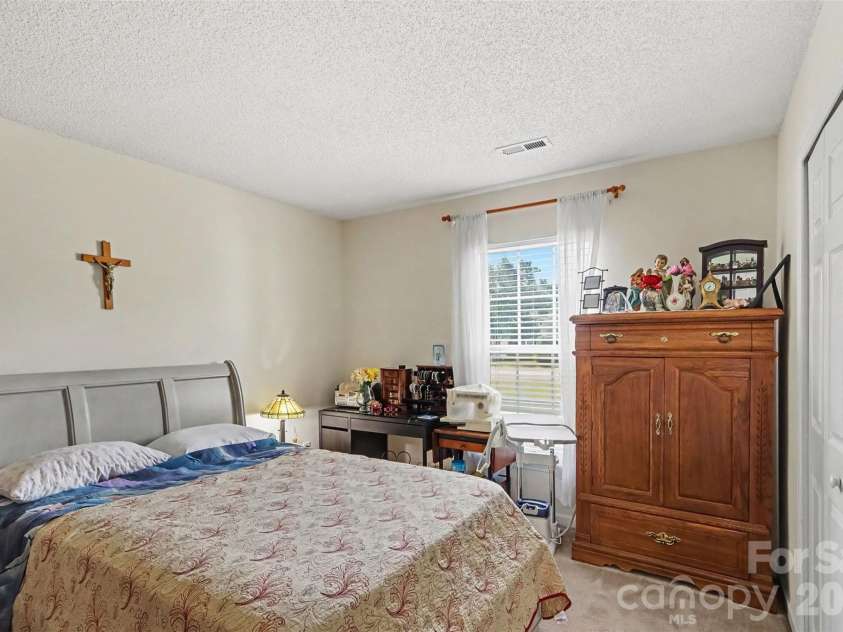 1068 Chapel Creek Road, Concord, NC 28025.  MLS# CAR4416719, YatesRealty ID 48259. 