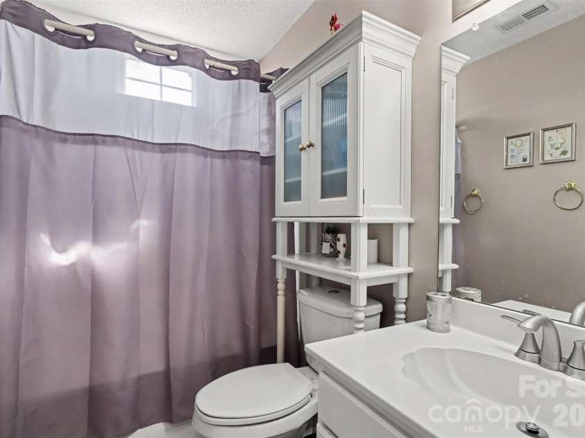 1068 Chapel Creek Road, Concord, NC 28025.  MLS# CAR4416719, YatesRealty ID 48259. 