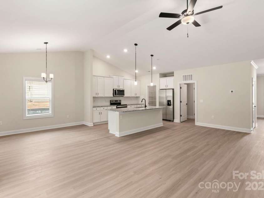 5621 Skinny Drive, Charlotte, NC 28215.  MLS# CAR4237384, YatesRealty ID 4826. Digital image similar