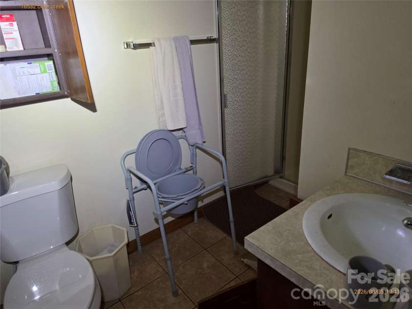 16532 Clear Creek Drive, Midland, NC 28107.  MLS# CAR4414228, YatesRealty ID 48261. 