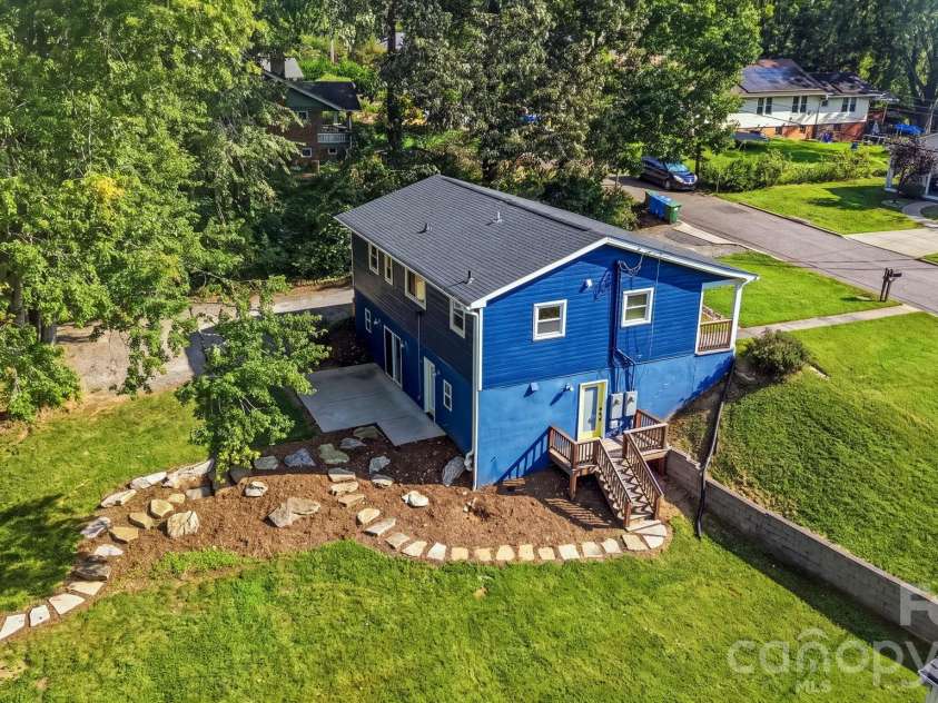 77 Trotter Place, Asheville, NC 28806.  MLS# CAR4419815, YatesRealty ID 48266. 