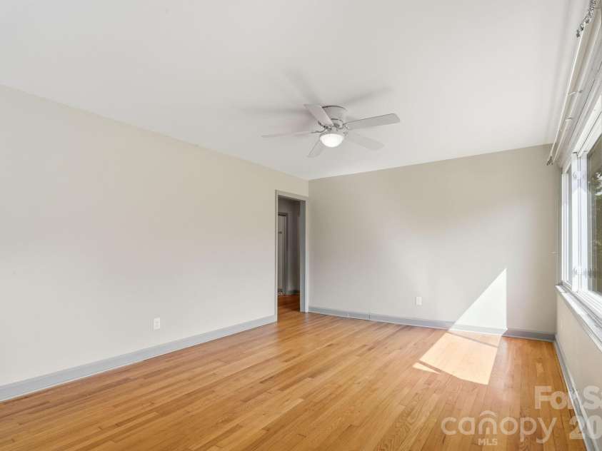 77 Trotter Place, Asheville, NC 28806.  MLS# CAR4419815, YatesRealty ID 48266. Upper Unit 2