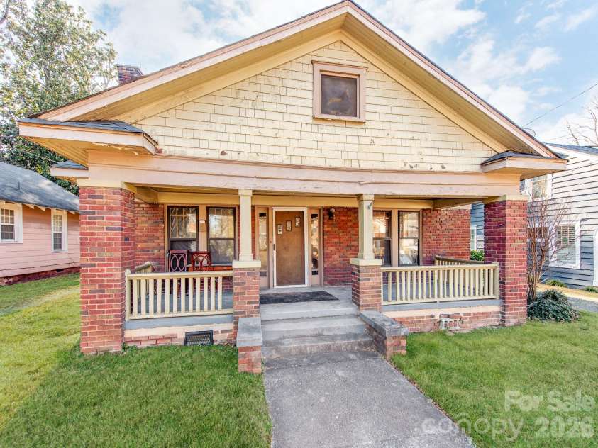 1717 Wilmore Drive, Charlotte, NC 28203.  MLS# CAR4337453, YatesRealty ID 4827. 