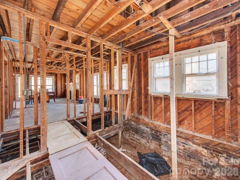 1717 Wilmore Drive, Charlotte, NC 28203.  MLS# CAR4337453, YatesRealty ID 4827. 