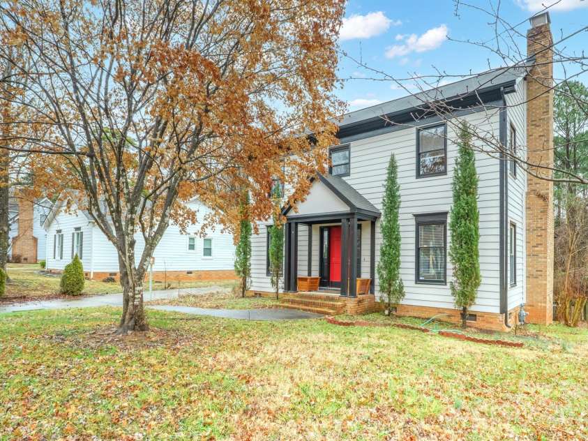 8730 Rittenhouse Circle, Charlotte, NC 28270.  MLS# CAR4225196, YatesRealty ID 4827. 