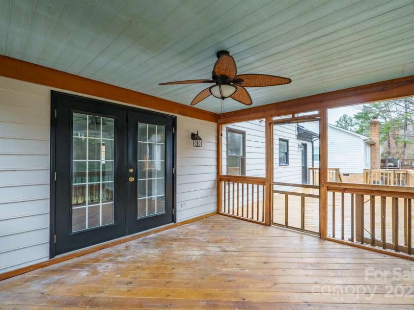 8730 Rittenhouse Circle, Charlotte, NC 28270.  MLS# CAR4225196, YatesRealty ID 4827. 
