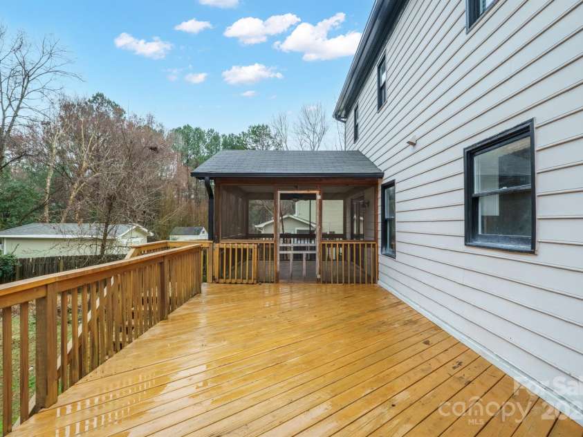 8730 Rittenhouse Circle, Charlotte, NC 28270.  MLS# CAR4225196, YatesRealty ID 4827. Back Deck