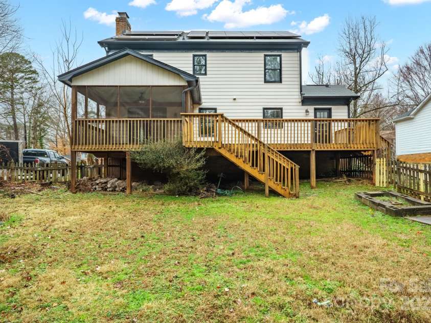 8730 Rittenhouse Circle, Charlotte, NC 28270.  MLS# CAR4225196, YatesRealty ID 4827. Backyard
