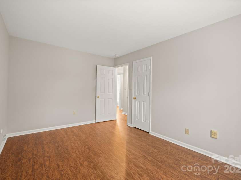 8730 Rittenhouse Circle, Charlotte, NC 28270.  MLS# CAR4225196, YatesRealty ID 4827. Upstairs Bedroom 2