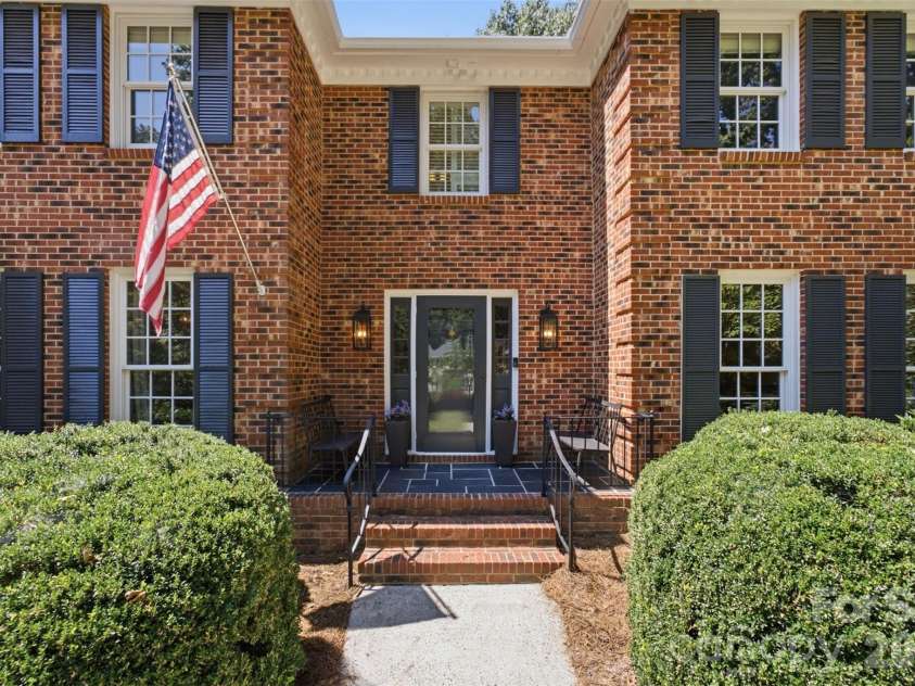 2801 Wamath Drive, Charlotte, NC 28210.  MLS# CAR4420242, YatesRealty ID 48270. 