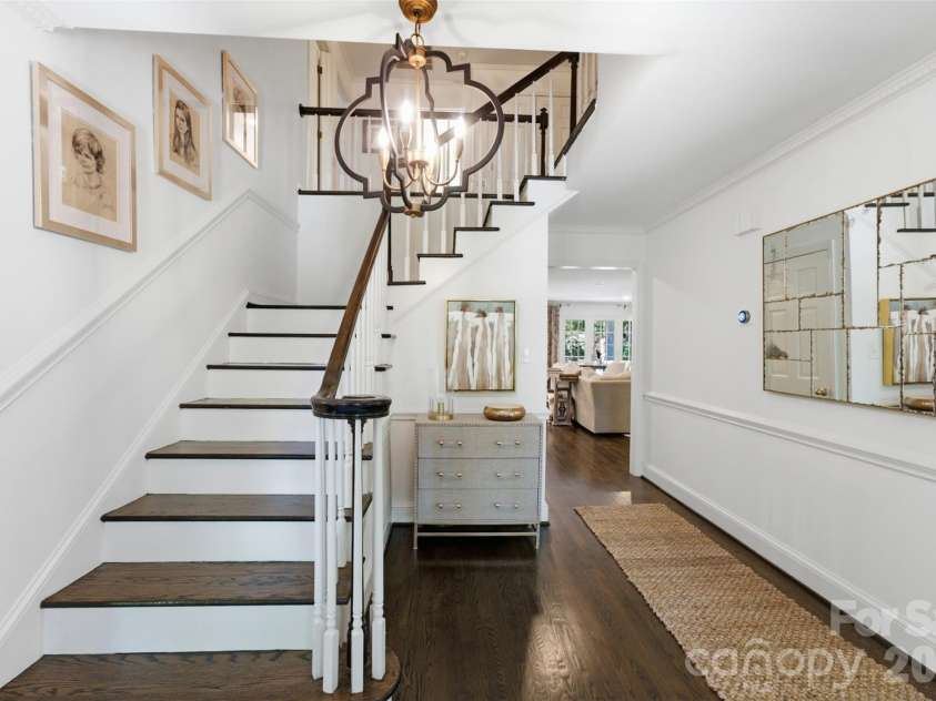 2801 Wamath Drive, Charlotte, NC 28210.  MLS# CAR4420242, YatesRealty ID 48270. 