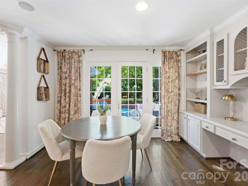 2801 Wamath Drive, Charlotte, NC 28210.  MLS# CAR4420242, YatesRealty ID 48270. 