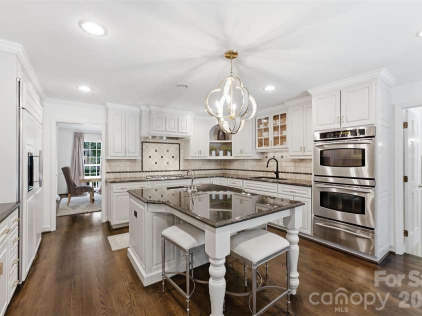 2801 Wamath Drive, Charlotte, NC 28210.  MLS# CAR4420242, YatesRealty ID 48270. 